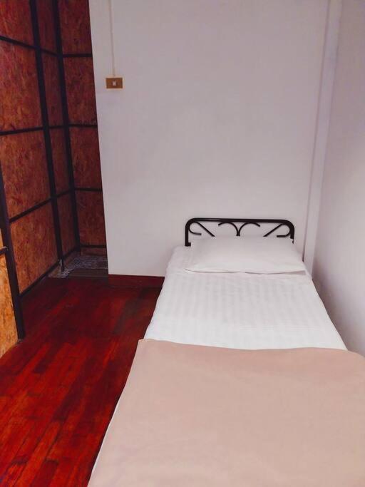 Privateroom W/Extrabed@Oldcity Τσιάνγκ Μάι Εξωτερικό φωτογραφία